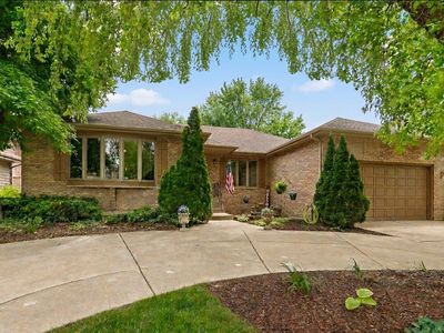 437 N Kevin Dr