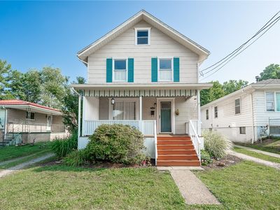 1375 Locust St
