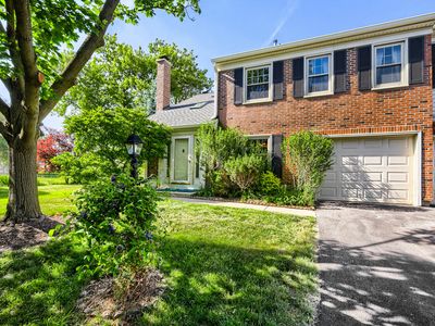 Property at 159 Bright Ridge Dr, Schaumburg, IL