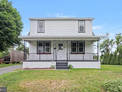 400 W Dauphin St