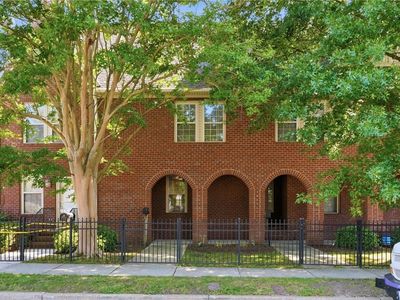 200 Maple Ave APT E