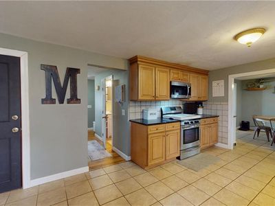 33 Teakwood Dr W