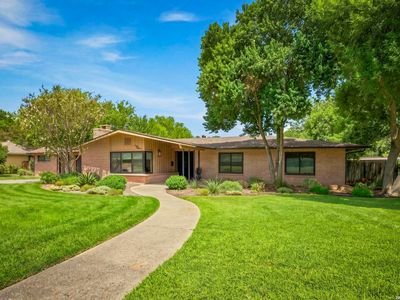 211 SHARON DR