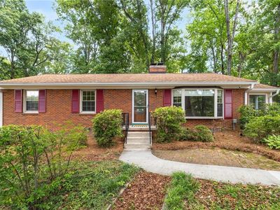 1002 Surry Dr