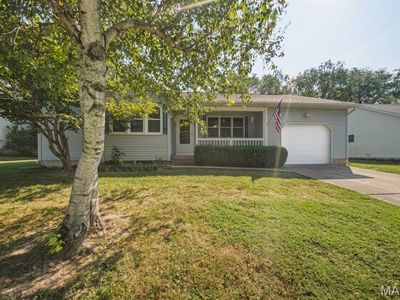 300 Greentree Rd