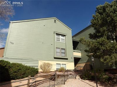128 W Rockrimmon Blvd APT 201