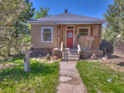 124 W 1st St