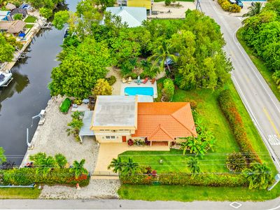 30985 Hibiscus Dr