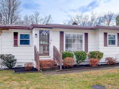 219 Merriweather Ave