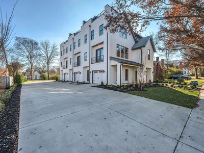 520 N Maple St #3