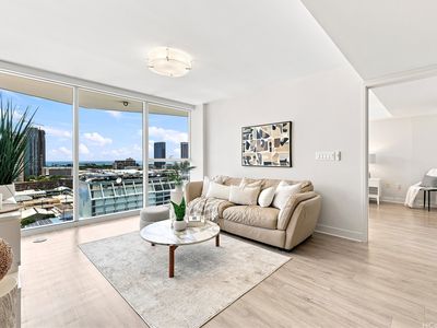 888 Kapiolani Blvd #1706