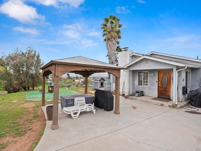 8016 Sterling Dr