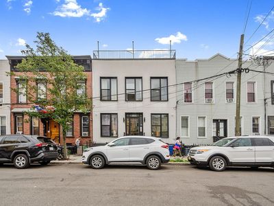 1676 Jefferson Ave