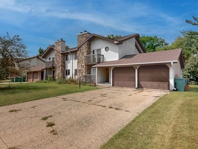 1545 W Stonehenge Dr #0