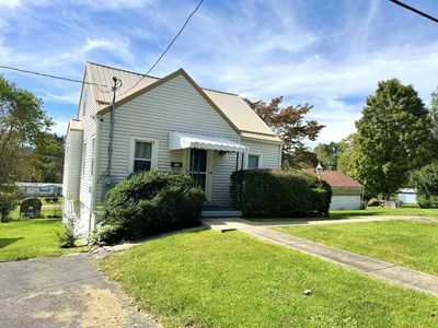 133 Groves St