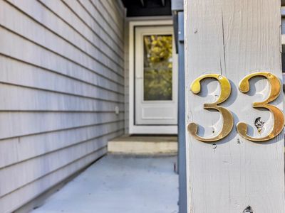 10 Ericsson Ave #33
