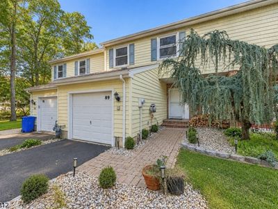89 Lexington Ln