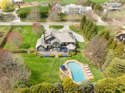 3 Whispering Fields Ct