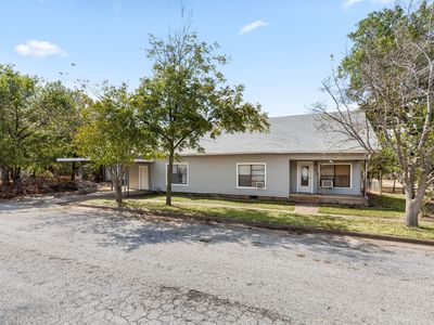 Property at 515 N Angelina St, Henrietta, TX