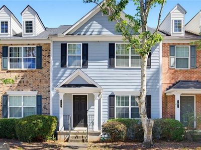 Property at 720 Breeze Ln, Woodstock, GA