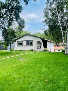 4242 Grimes Ave N