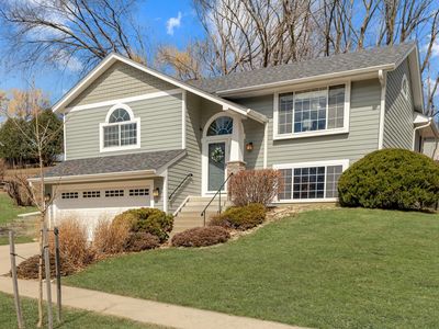 225 Meadow Run Dr SW