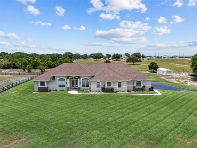 877 N Crooked Lake Dr