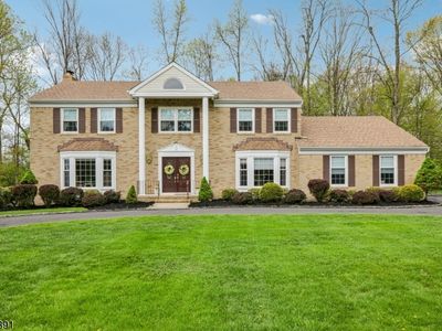 5 Revere Ct