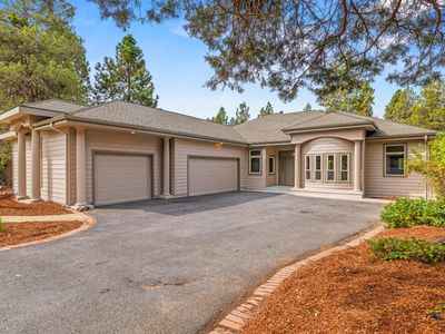 9522 Kestrel Rd