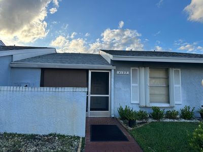 4195 Lucerne Villas Lane