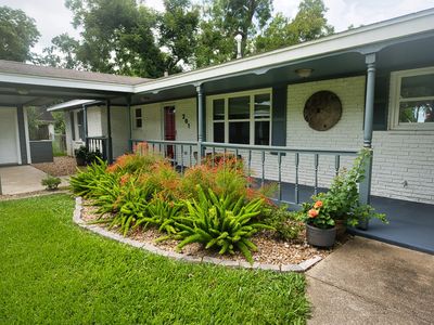 201 Southern Oaks Dr