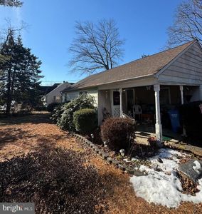 608 W Ring Factory Rd