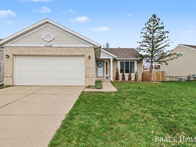 4748 Meadow Lake Dr SE