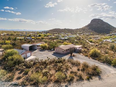 6633 N Desert View Dr