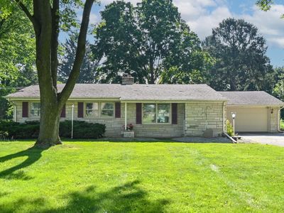 W212N4912 Weyer ROAD