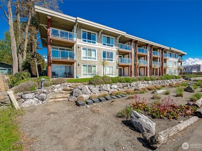 8075 Harborview Road #301