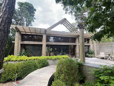 208 Midway Walk