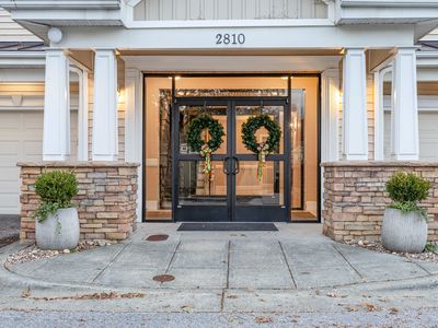 2810 Bedford Green Dr APT 104