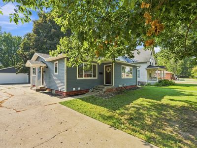 1341 Main St