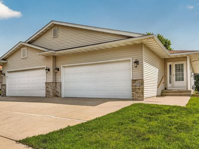 2970 Kenosha Dr NW