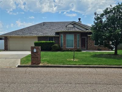 117 Meadows Ln