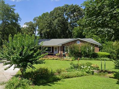 900 Southview Cir