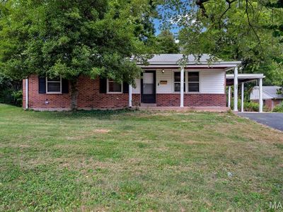 705 Palace Ct