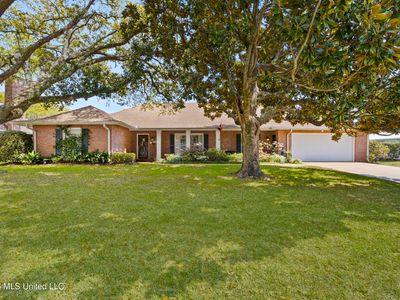 230 Southern Cir #230