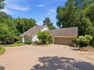 8190 Old Mill Dr
