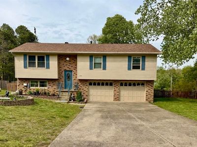 3941 Locust Hill Dr