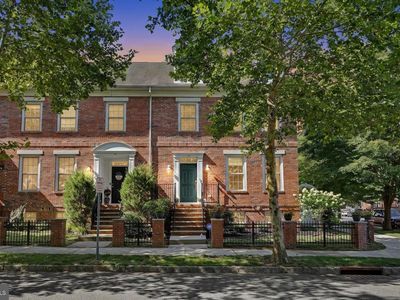 38 Union St