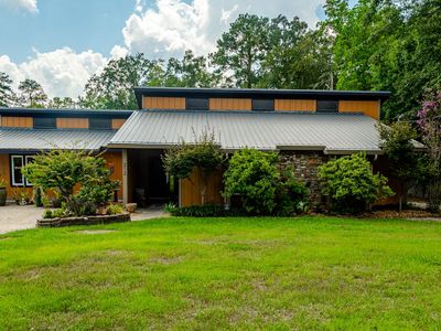 212 Banach Ct
