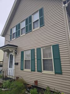 114 Oak St