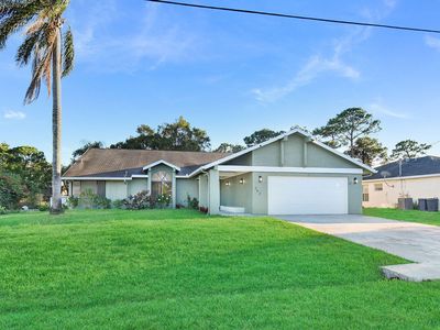 362 SE Crosspoint Drive